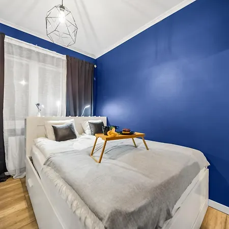 Wola - 8th Floor, Parking, Balcony - By Rentujemy Apartamento