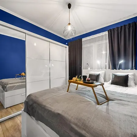 Wola - 8th Floor, Parking, Balcony - By Rentujemy Apartment